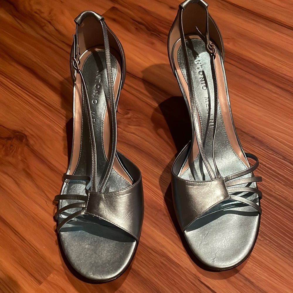 Antonio Melani metallic heels
